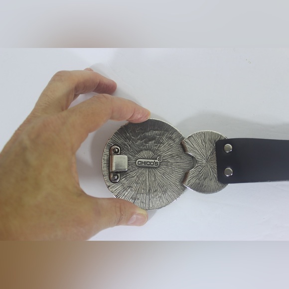 CHICO’S Black Leather Belt with Gold Silver Black Medallion Metal Buckle - Picture 5 of 7